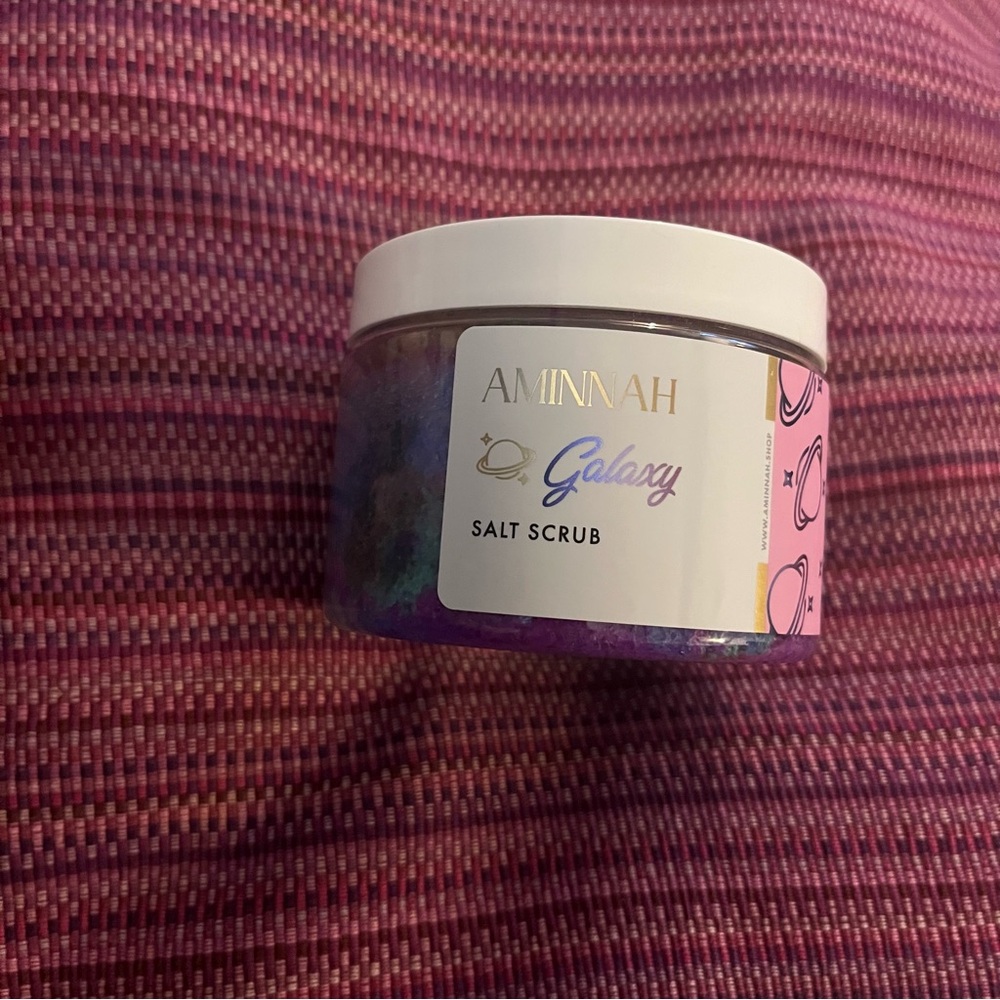 Brand new Aminnah AMNH Galaxy Salt Scrub